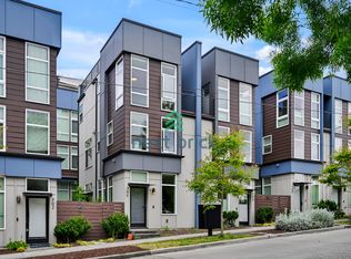 704 McGraw St, Seattle, WA 98109