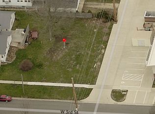 214 W 3rd St, Tipton, IA 52772