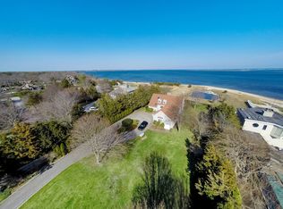 7 Trynz Ln, Hampton Bays, NY 11946