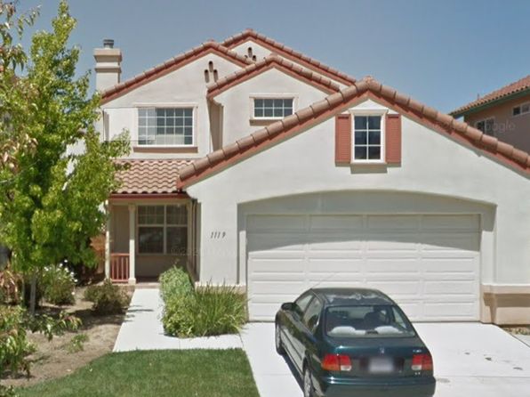 1119 Cobblestone St