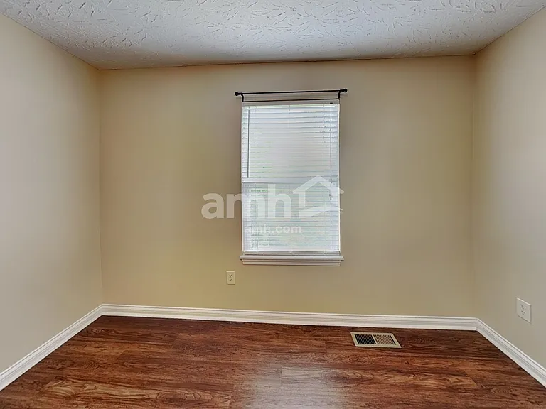 2251 Custer Ln — Photo 20