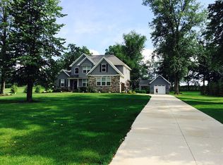 49820 Greystone Dr, Amherst, OH 44001