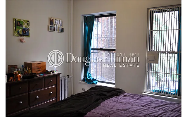 Rented by Douglas Elliman | media 20