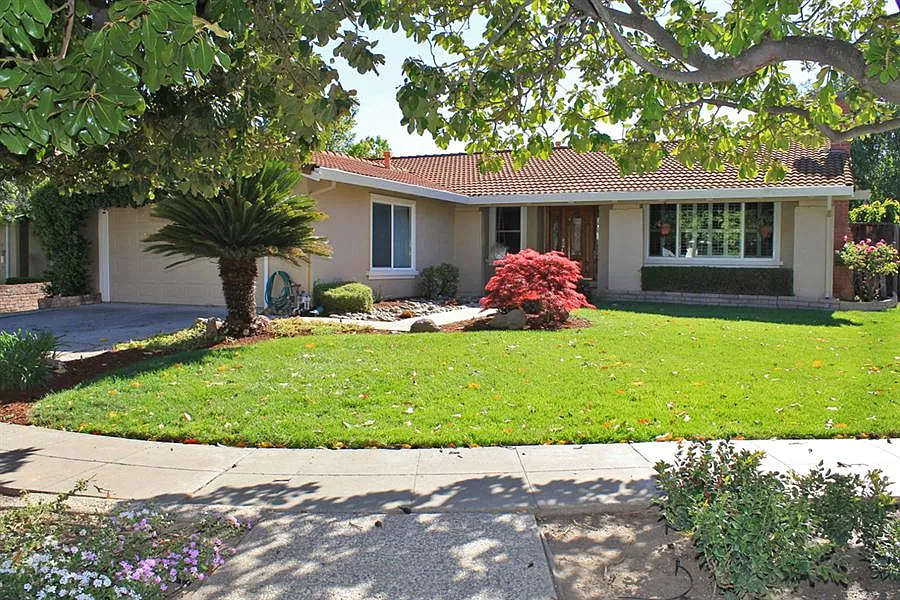 6020 Susan Ct photo 1