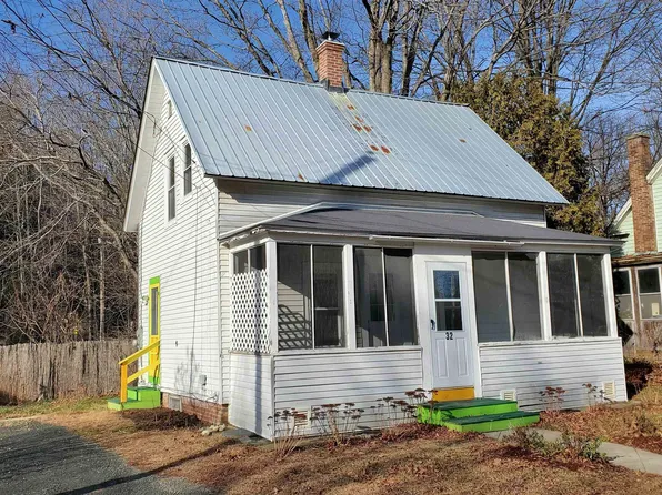 32 Chestnut Street, Hartford, VT 05088