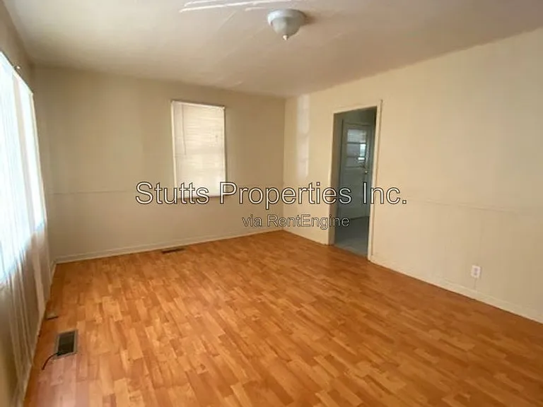 317 Pickens Ave — Photo 2