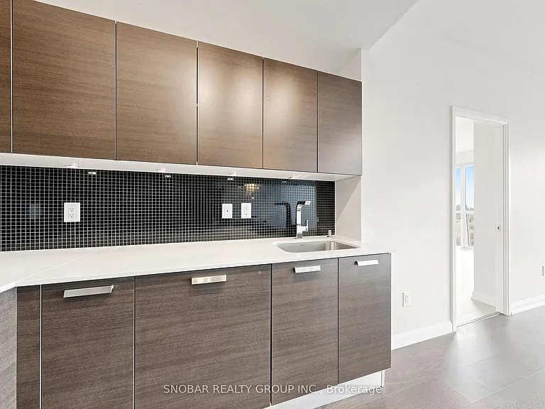 11 Bogert Ave #1106 — Photo 23