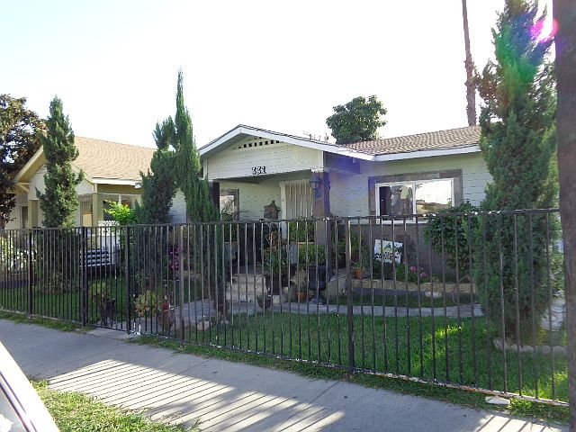 1st image of 331 S Kroeger St