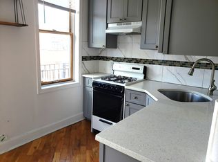 197 Engert Ave APT 3L, Brooklyn, NY 11222