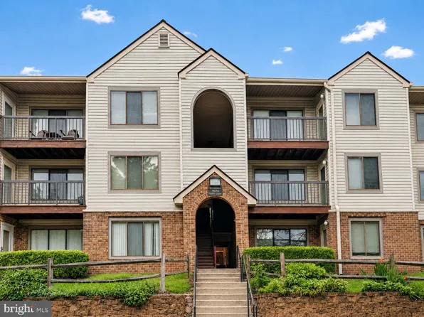 9574 Jayhawk Ter APT 102, Manassas, VA 20110
