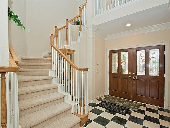 2nd image of 4317 Oak Knoll Dr