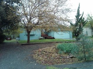 19046 Ravenhill Rd, Hidden Valley Lake, CA 95467