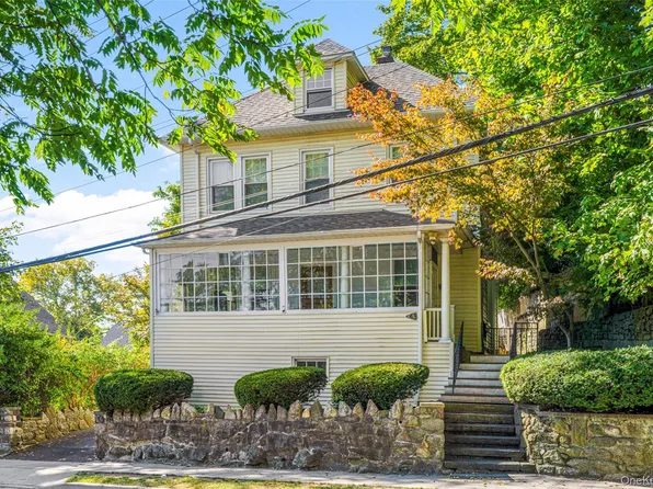 49 Weaver Street, Larchmont, NY 10538