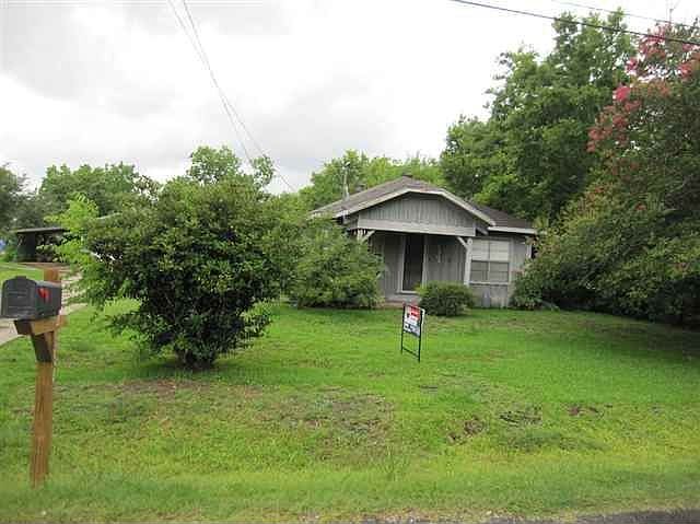 1st image of 2664 62nd St