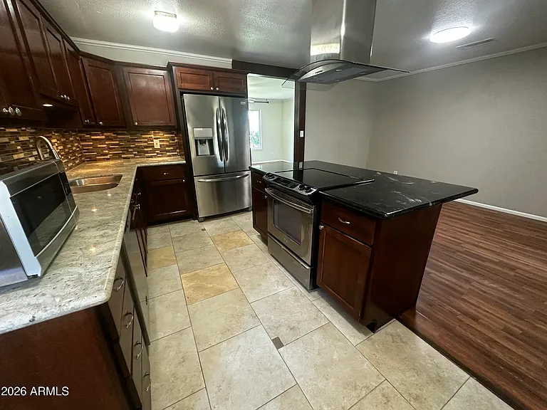 8737 E Jackrabbit Rd — Photo 5