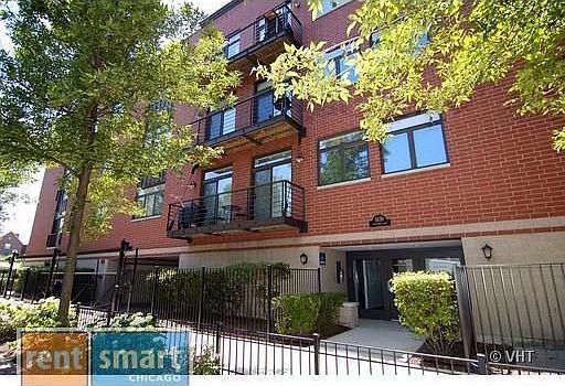 2nd image of 1830 N Winchester Ave #210