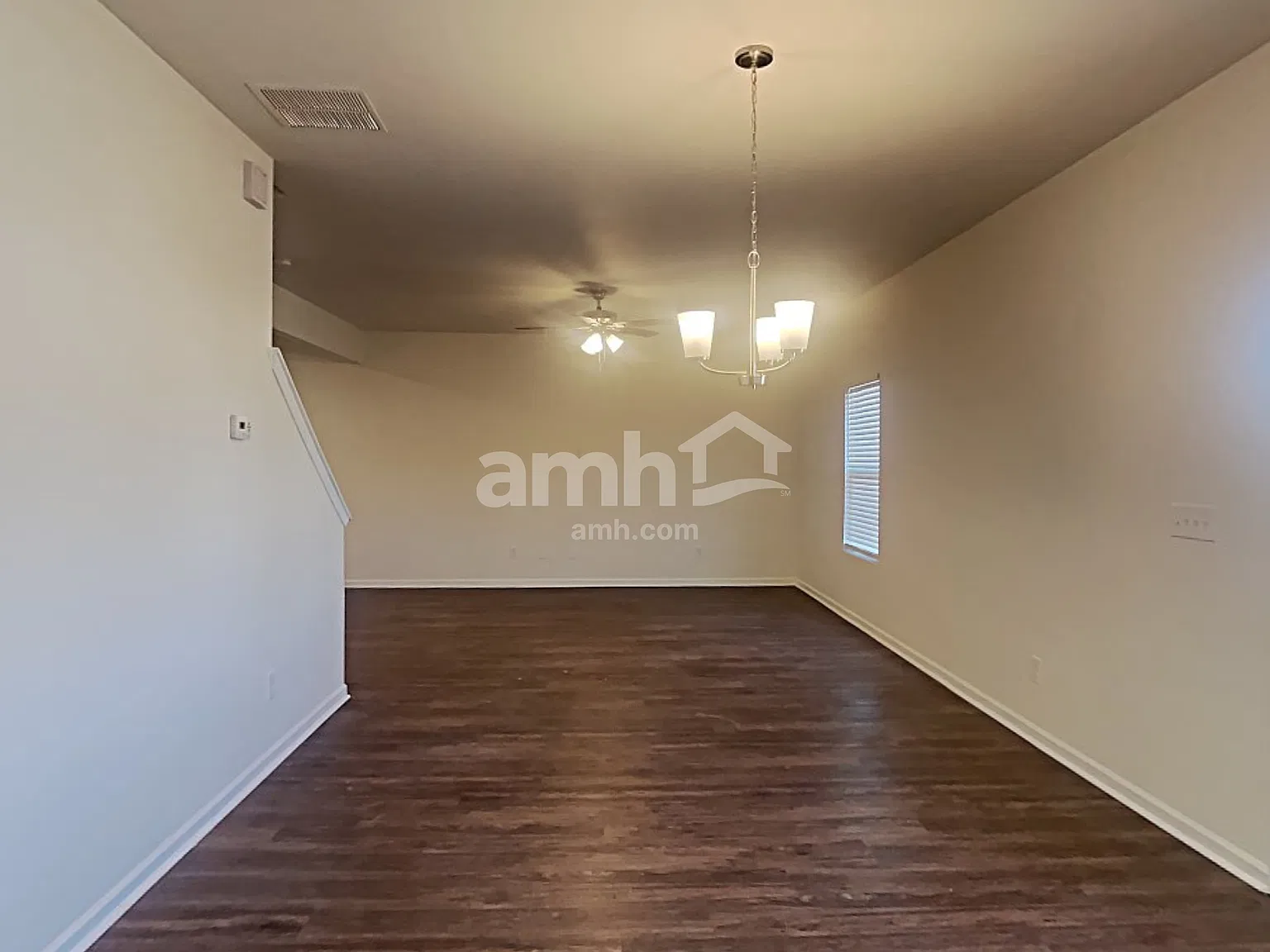 3 bed, 2.5 bath, 1601 sqft, $2,175 — Photo 4
