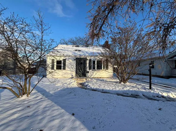 2710 Waynewood Dr, Fort Wayne, IN 46809