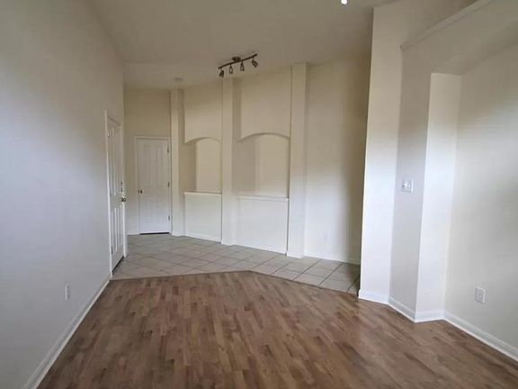 5th image of 5904 Lomita Verde Cir