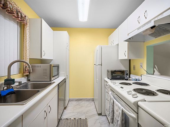 5th image of 95-656 Wikao St APT H104