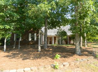 312 Cascade Ct, Hampton, GA 30228