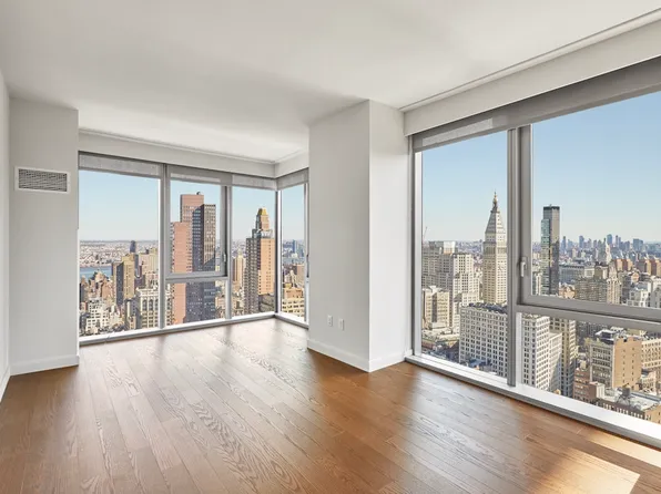 100 West 31st Street 39B image 2 of 31