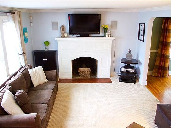 2nd image of 22 Colvinhurst Dr