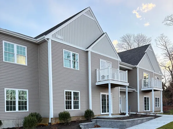 4 S Spooner St #7, Plymouth, MA 02360