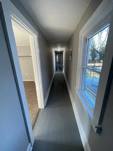 1 bed, $1,000 — Photo 2