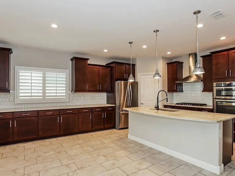 11124 E Tupelo Ave — Photo 5
