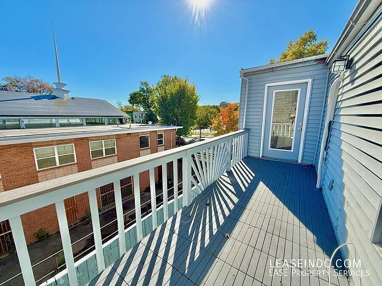 513 N St NW — Photo 24