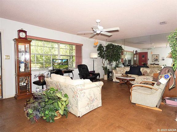 2nd image of 605 NE 7th Ter