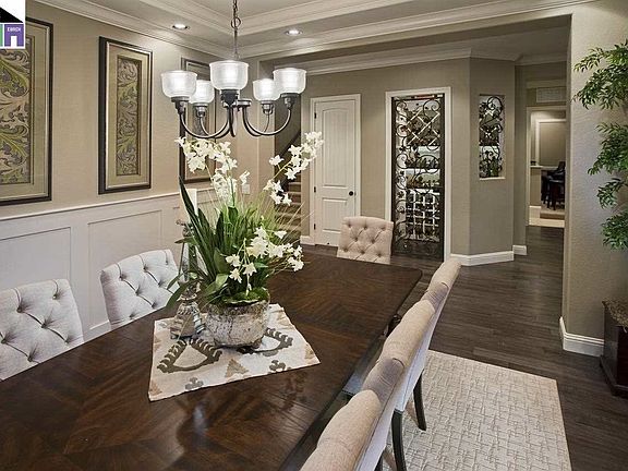 Model home pics - dining room