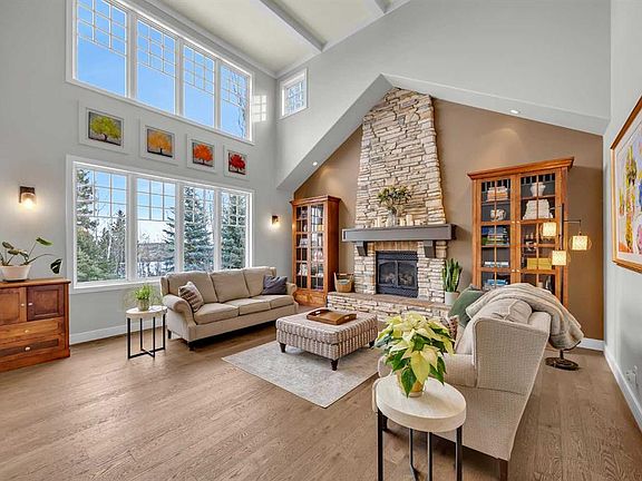 4th image of 311 N Rodeo Rdg