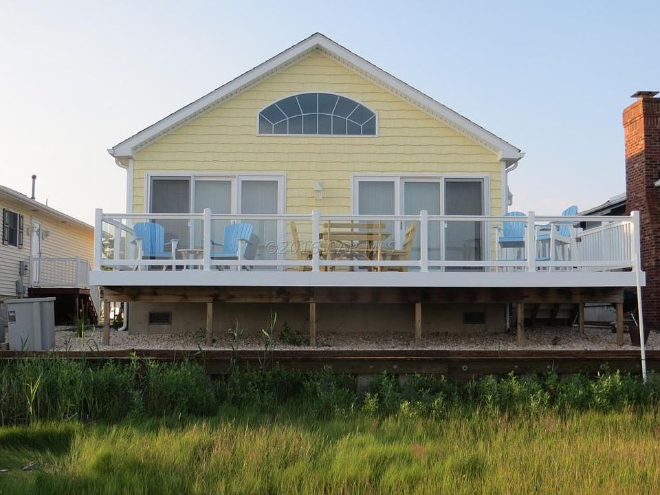 1st image of 193 S Ocean Dr