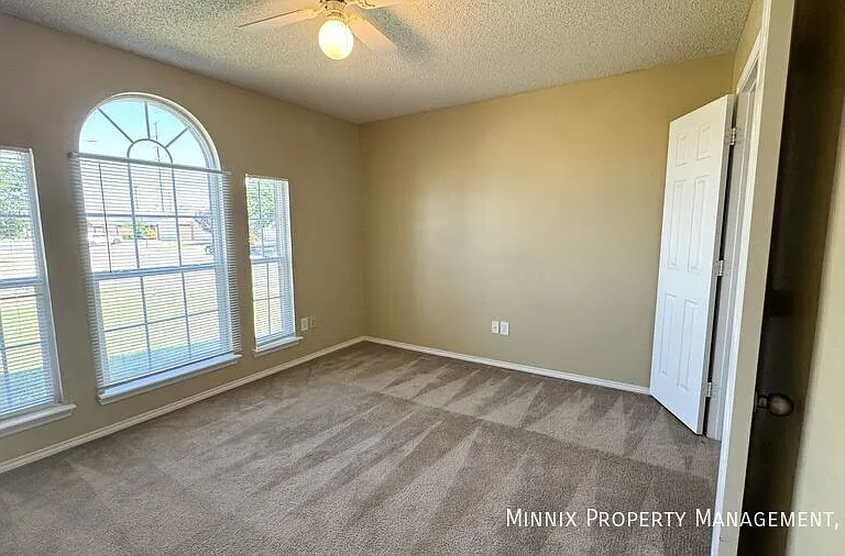7514 Paris Ave — Photo 24