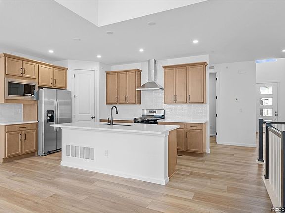 7th image of this home