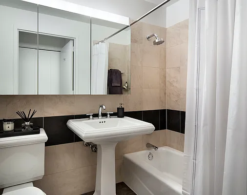 Rented by Related Rentals | media 28