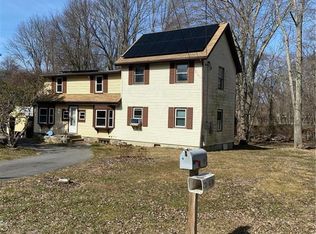 35 Gilead Rd, Waterford, CT 06385