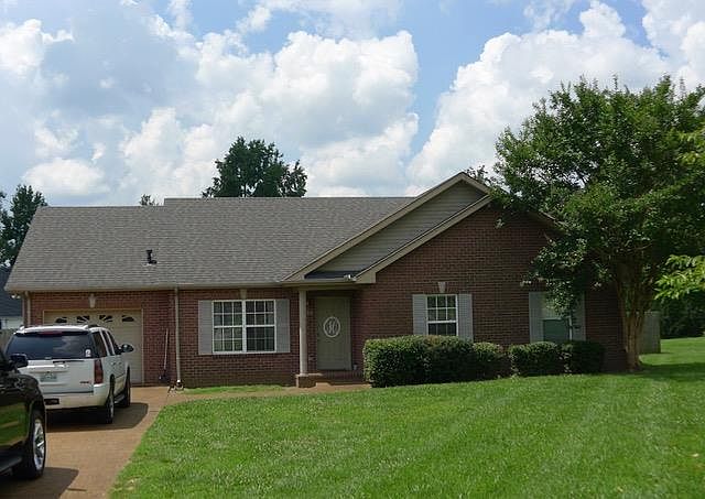 1st image of 102 Gentry Dr