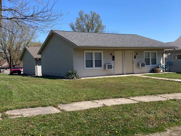 321 W Dale St, Oakland City, IN 47660