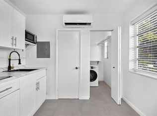 2822 Pine Tree Dr APT 8, Miami Beach, FL 33140