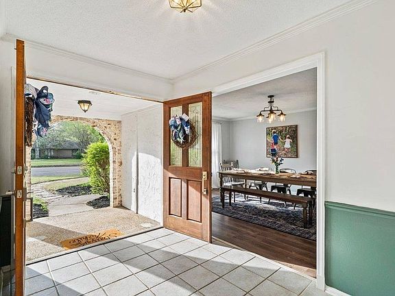 5th image of 2135 Brierbrook Rd