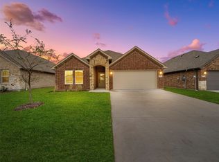 805 Tippit Ln, Greenville, TX 75402