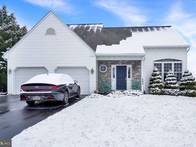 595 Apple Tree Ln, Mount Wolf, PA, 17347
