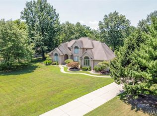 1949 Klaus Geiger Rd, Highland, IL 62249