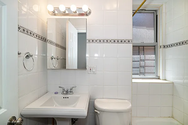 Rented by Rita S Citrin, LREB | media 22