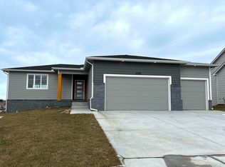 6948 E Pheasant Ridge St, Wichita, KS 67226