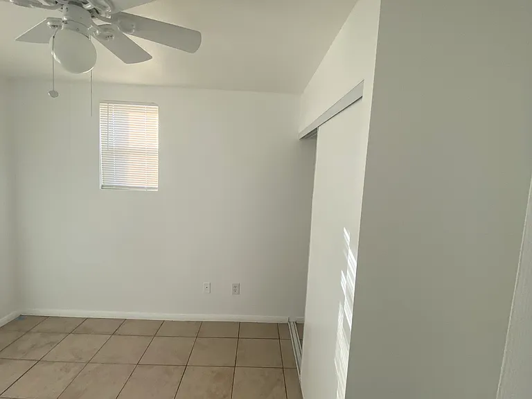 102 W Hall Ave #159 — Photo 6