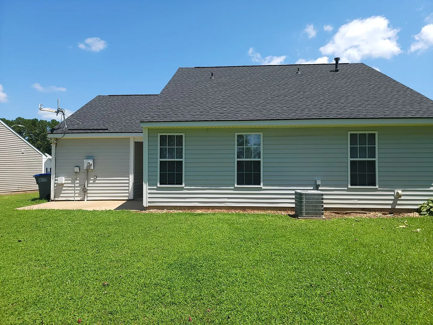 720 Daffodil Way — Photo 4